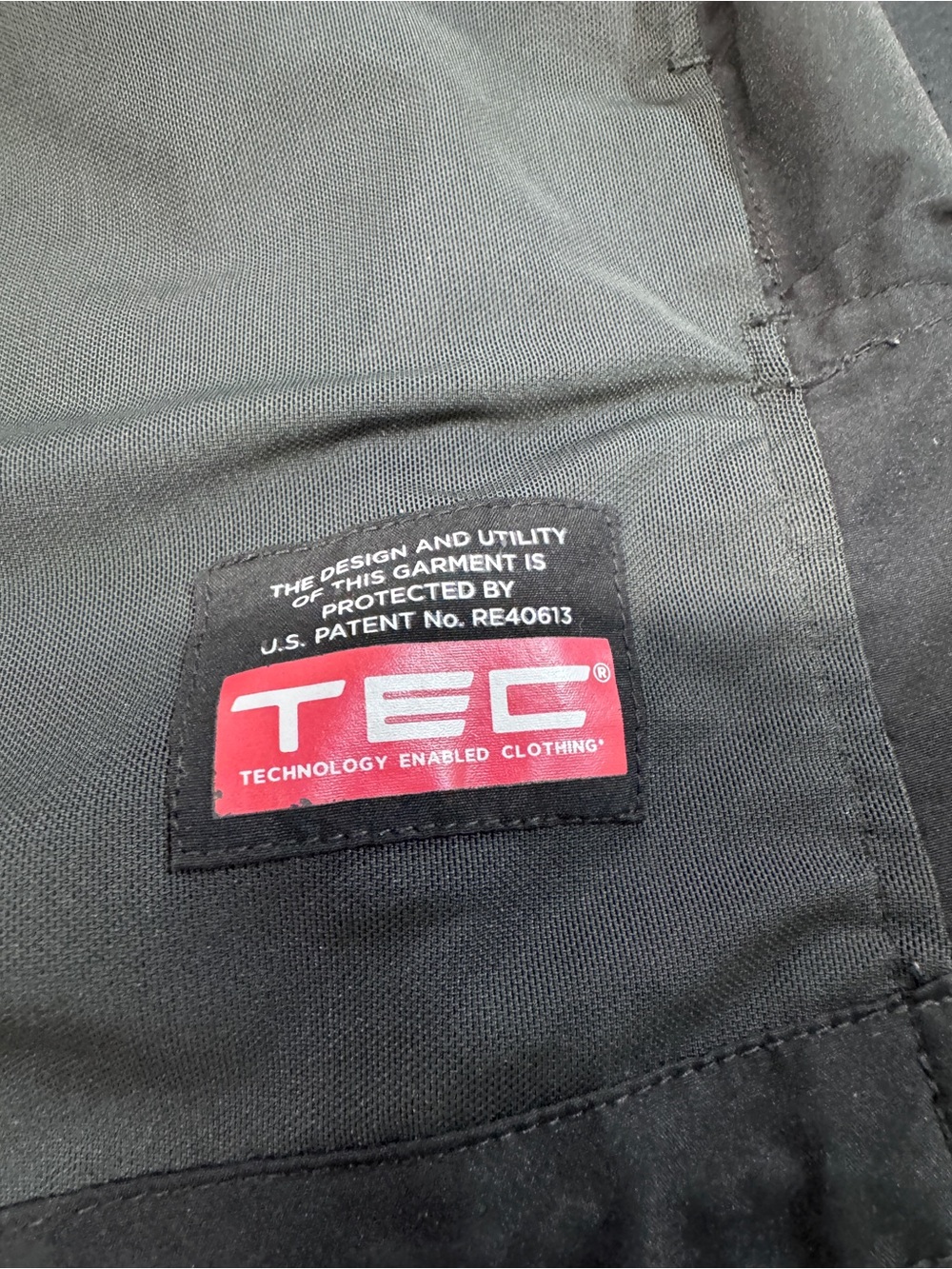 SCOTTeVEST Men's Black Travel Vest - Multiple Secure Pockets - Picture 12 of 13